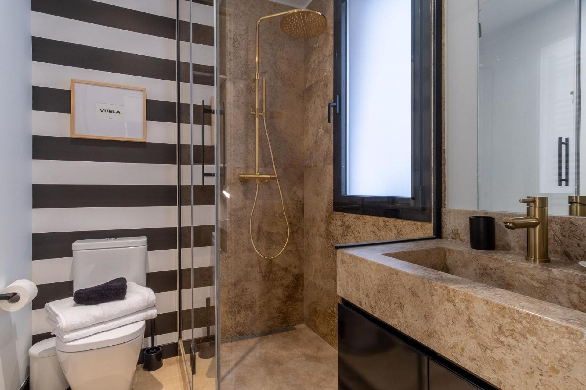 Gran Via Premium II Apartment มาดริด ภายนอก รูปภาพ